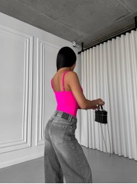 Базовий боді на бретельках малинового кольору 31843