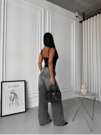 Базовий боді на бретельках чорного кольору 31844