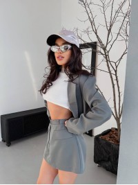 Жіночий класичний костюм 2-ка (спідниця-шорти+піджак) сiрого кольору 31847