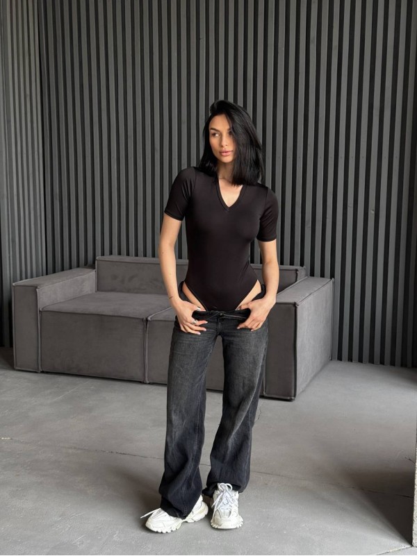 Жіночий боді з коротким рукавом чорного кольору 31873