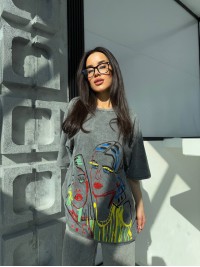 Жіноча футболка з малюнком сірого кольору 31886