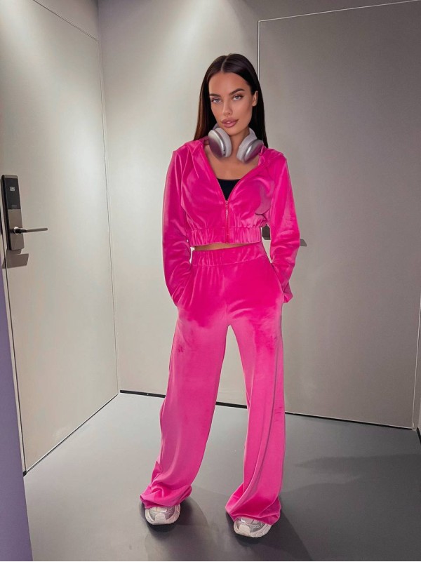 Велюровий жіночий костюм на блискавці малинового кольору 31894