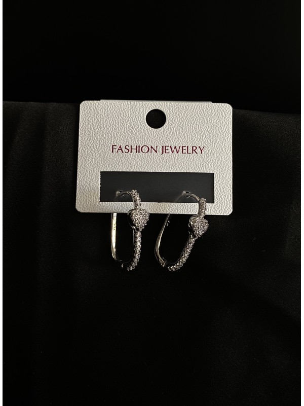 Сережки Серце з камінцями срібного кольору 31904