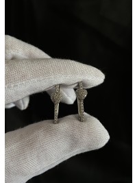 Сережки Серце з камінцями срібного кольору 31904