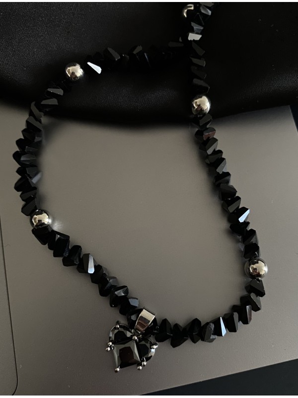 Намисто із серцем чорного кольору 31906