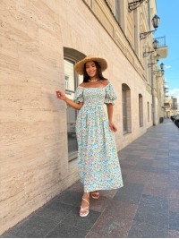 Повітряна сукня міді в квітку з відкритими плечима оливкового кольору 31910