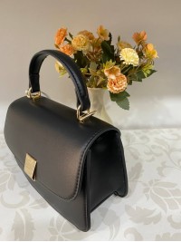 Маленька жіноча сумка з еко-шкіри чорного кольору 31925