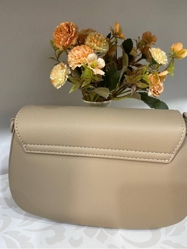 Класична жіноча сумка з еко-шкіри бежевого кольору 31929