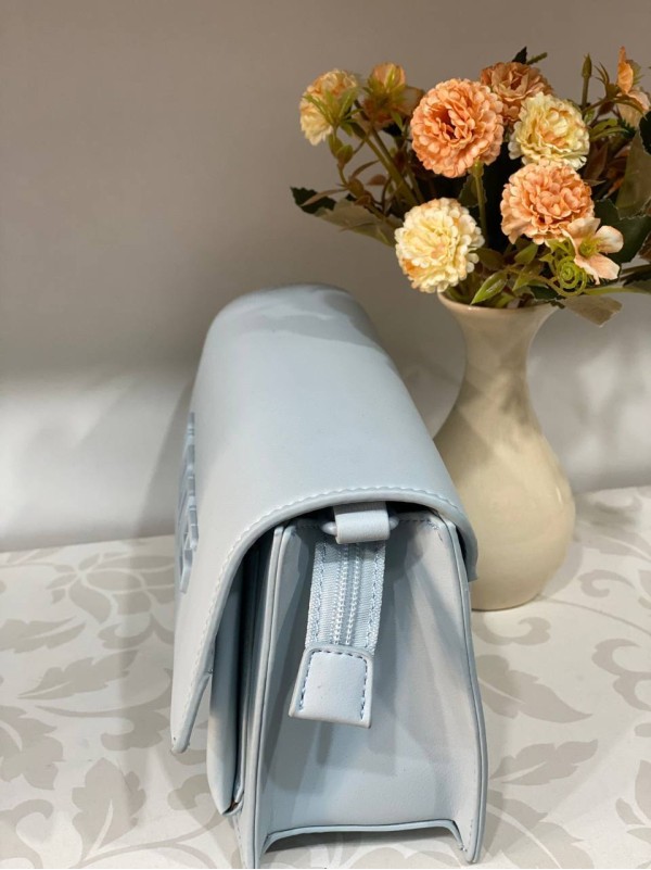 Класична жіноча сумка з еко-шкіри через плече сiрого кольору 31934