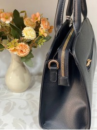 Ділова жіноча сумка із еко-шкіри чорного кольору 31941