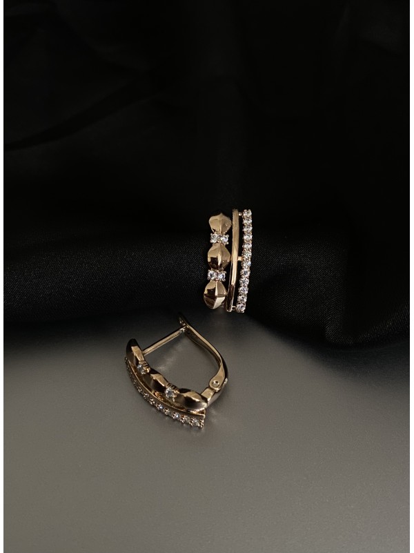 Сережки з маленькими камінчиками англійський замок золотого кольору. 31965