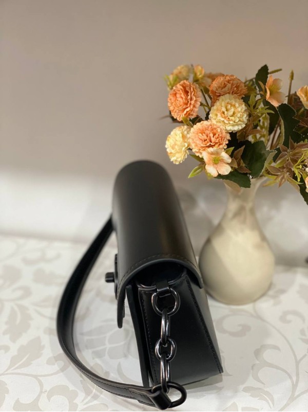 Жіноча сумка крос-боді із еко-шкіри чорного кольору 31990