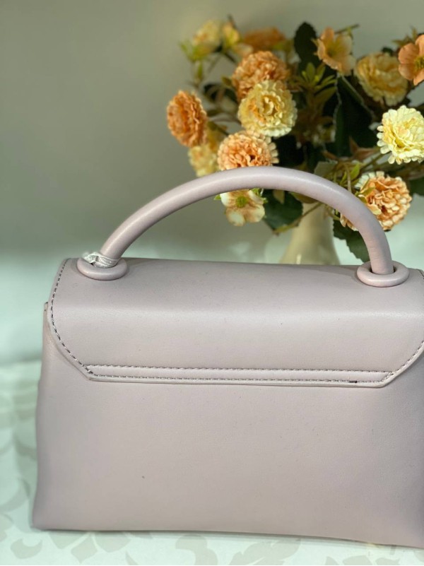 Класична маленька жіноча сумка із еко-шкіри рожевого кольору 31993