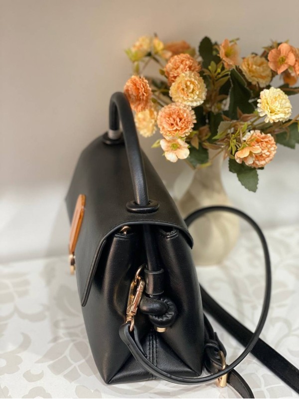 Класична маленька жіноча сумка із еко-шкіри чорного кольору 31995