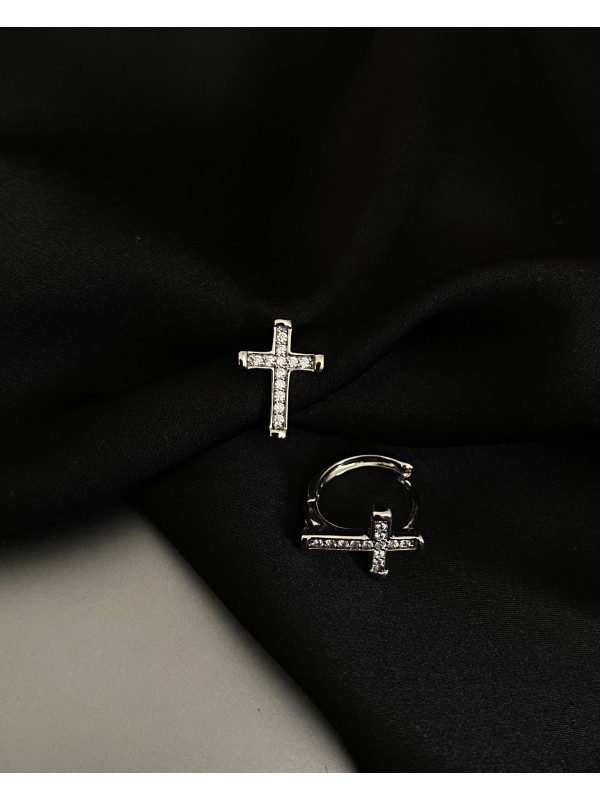 Сережки Хрестики англійський замок срібного кольору 32020