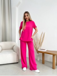 Жіночий прогулянковий костюм малинового кольору 32028