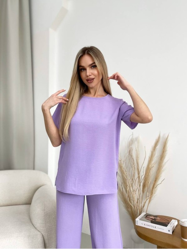 Жіночий прогулянковий костюм лавандового кольору 32029