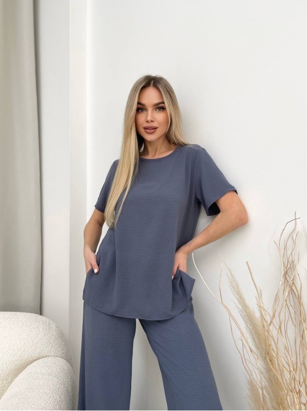 Жіночий прогулянковий костюм сiрого кольору 32032