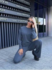 Жіночий повсякденний костюм графiтового кольору 32040