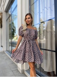 Легка сукня мінi з поясом в горох кавового кольору 32052