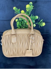 Маленька жіноча сумка із жатої еко-шкіри кавового кольору 32058