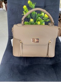 Жіноча сумка-портфель з пористої еко-шкіри коричневого кольору 32065