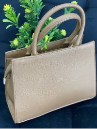 Жіноча дiлова сумка з пористої еко-шкіри кавового кольору 32074