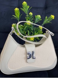 Маленька жіноча сумка-багет із еко-шкіри сiрого кольору 32076