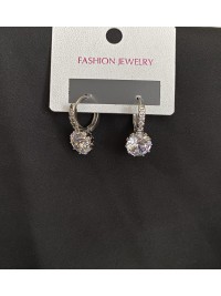 Сережки з великим камінчиком англійський замок срібного кольору 32086