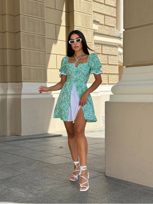 Коротка сукня з розрізом зеленого кольору 32094