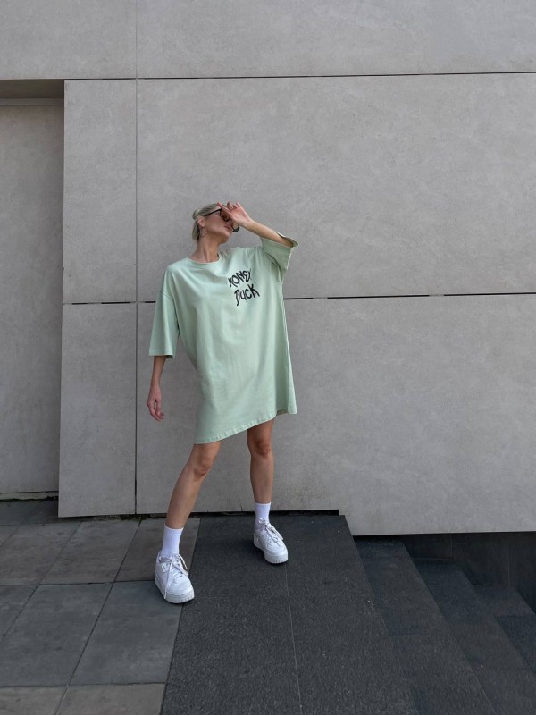 Легка сукня-футболка з малюнком фiсташкового кольору 32124