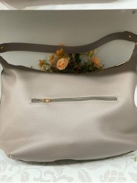 Базова жіноча сумка на плече iз еко-шкіри кавового кольору 32165