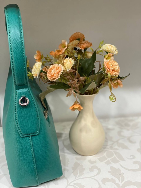 Жіноча сумка на плече iз еко-шкіри бiрюзового кольору 32168