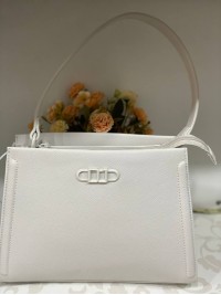 Жіноча класична сумка з еко-шкіри бiлого кольору 32190