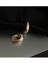 Сережки маленькі краплі англійський замок золотого кольору 32209