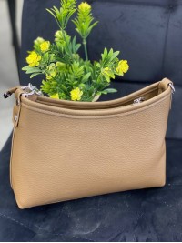 Жіноча сумка через плече із еко-шкіри коричневого кольору 32241