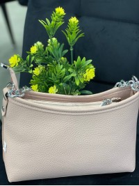 Жіноча сумка через плече із еко-шкіри молочного кольору 32242