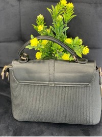 Жіноча комбiнована сумка з еко-шкіри чорного кольору 32255