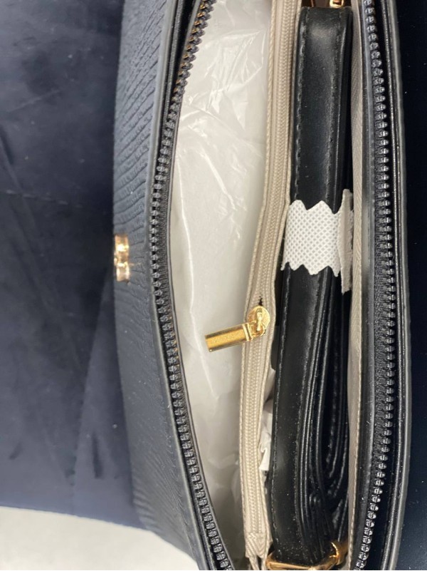 Жіноча комбiнована сумка з еко-шкіри чорного кольору 32255