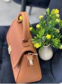 Жіноча класична сумка з еко-шкіри коричневого кольору 32257