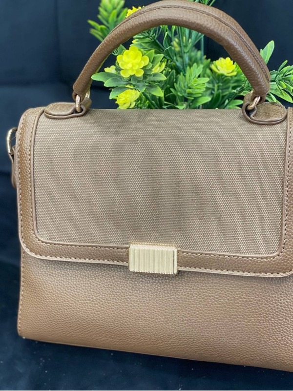 Жіноча класична сумка з еко-шкіри кавового кольору 32259