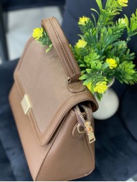 Жіноча класична сумка з еко-шкіри кавового кольору 32259