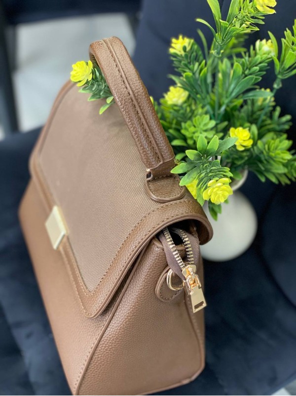 Жіноча класична сумка з еко-шкіри кавового кольору 32259