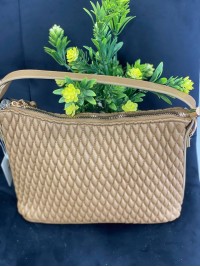 Жіноча сумка на плече із жатої еко-шкіри кавового кольору 32263