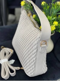 Жіноча сумка на плече із жатої еко-шкіри сiрого кольору 32264