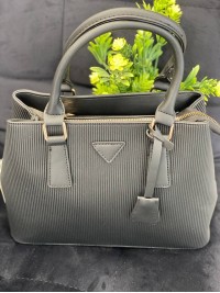 Жіноча базова сумка для роботи з еко-шкіри чорного кольору 32267