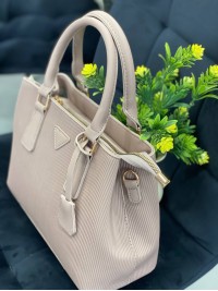 Жіноча базова сумка для роботи з еко-шкіри пудрового кольору 32270