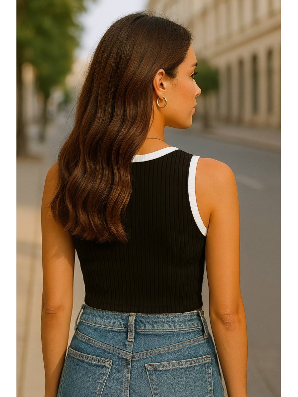 Базовий жіночий кроп-топ у рубчик чорного кольору 32306