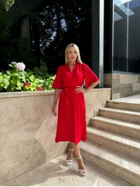 Легка сукня на запах із поясом червоного кольору 32333