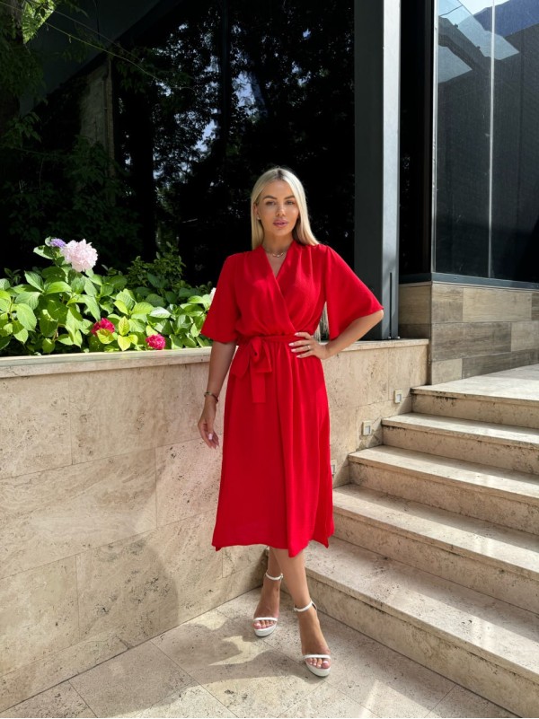 Легка сукня на запах із поясом червоного кольору 32333